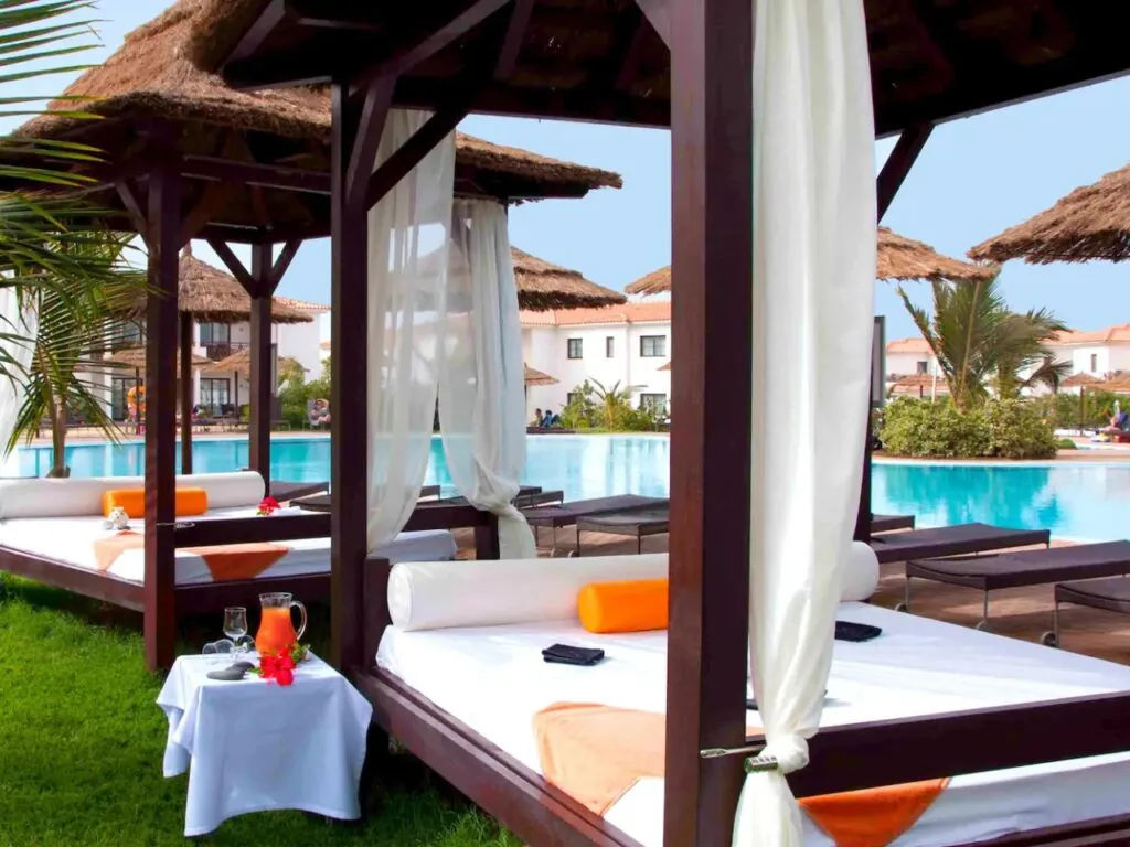 8 pool relax